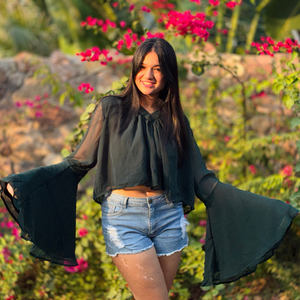 Olive Ruffels Top