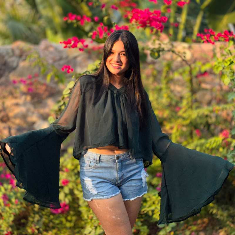 Olive Ruffels Top