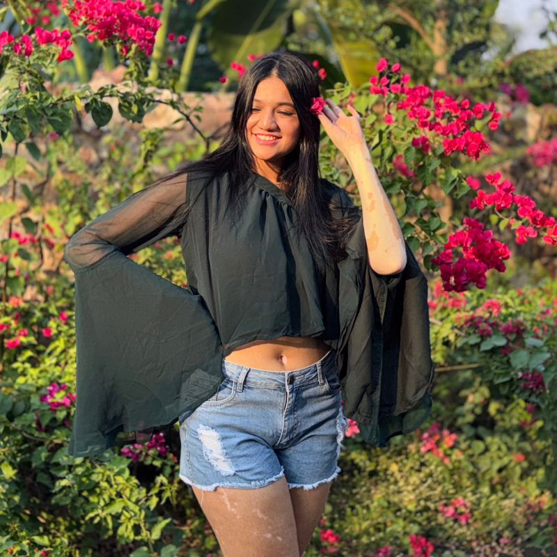Olive Ruffels Top