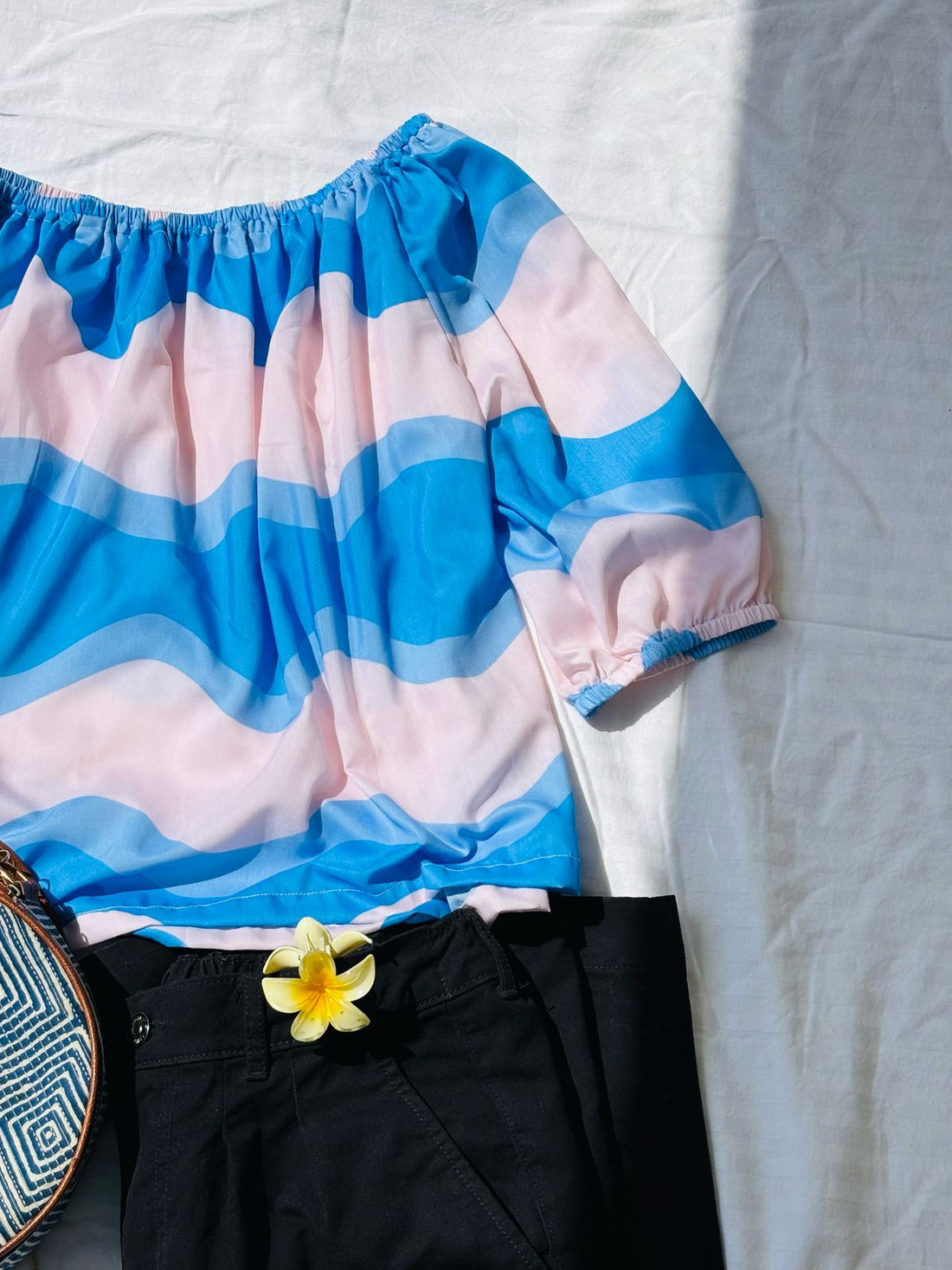 Bubble wave top